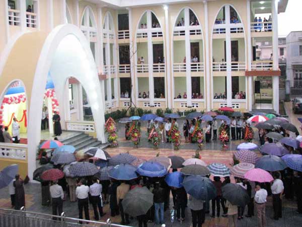 Hue Archdiocese: Pastoral house in Phu Cam Cathedral parish inaugurated 